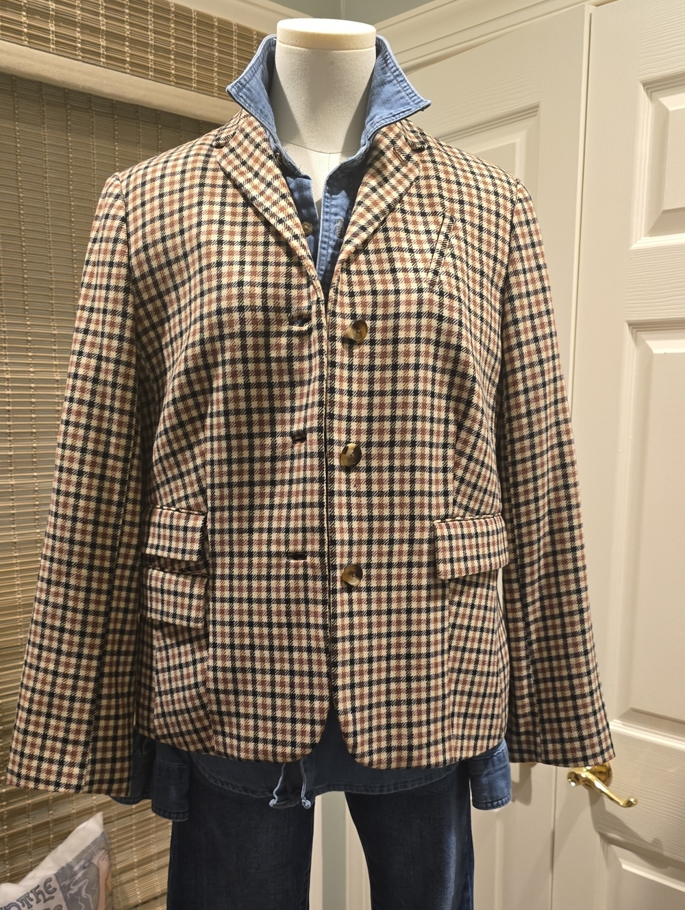 Liz Claiborne Womens Plaid Blazer in Tan, Black & Blue